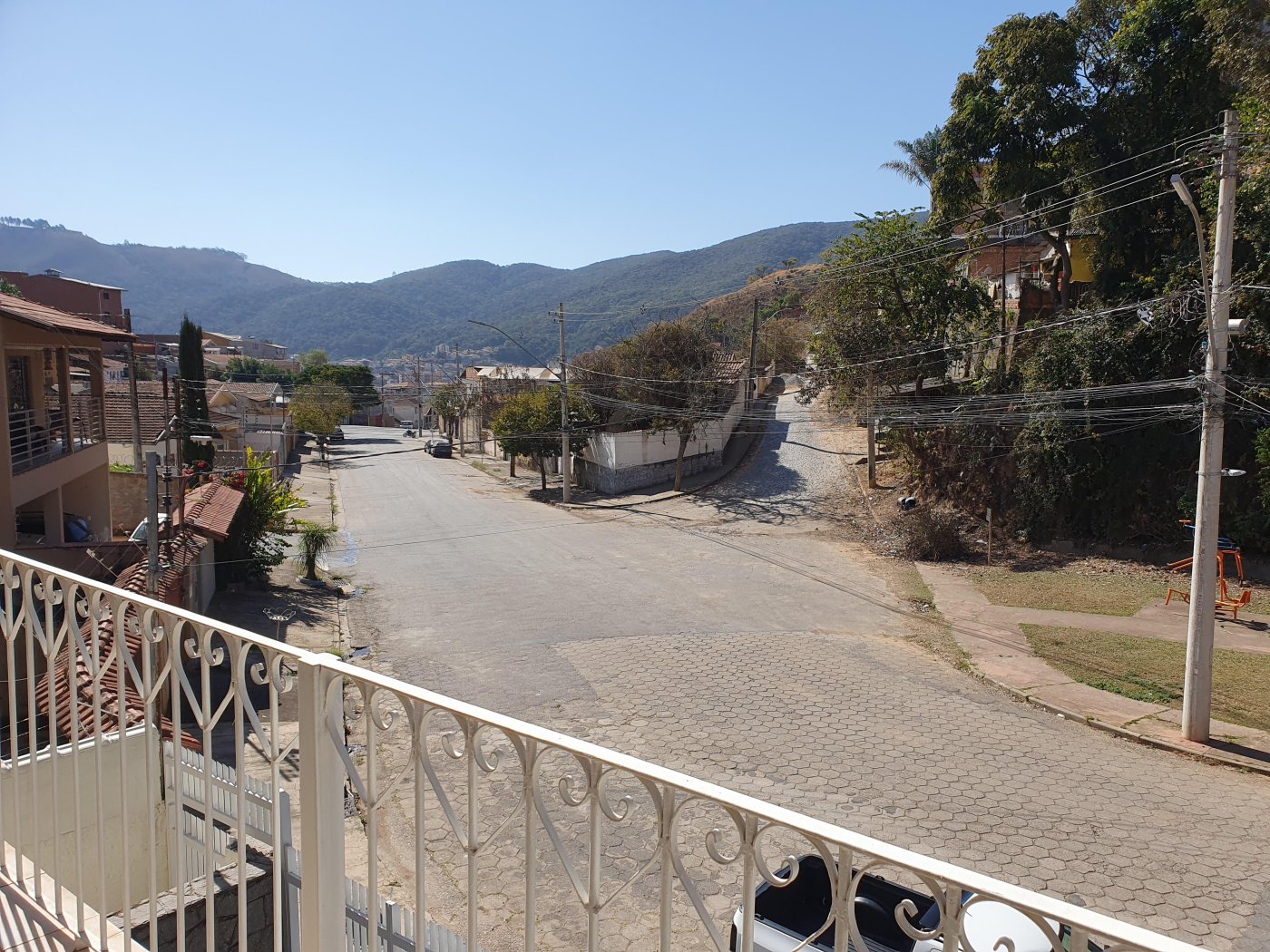 Casa 3 quartos para Venda no bairro Jardim Nova Aparecida em Poços de Caldas