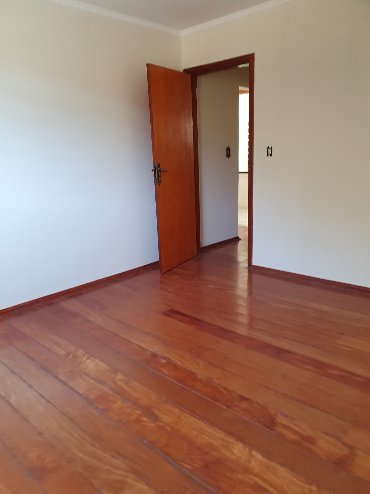 Casa 3 quartos para Venda no bairro Jardim Nova Aparecida em Poços de Caldas