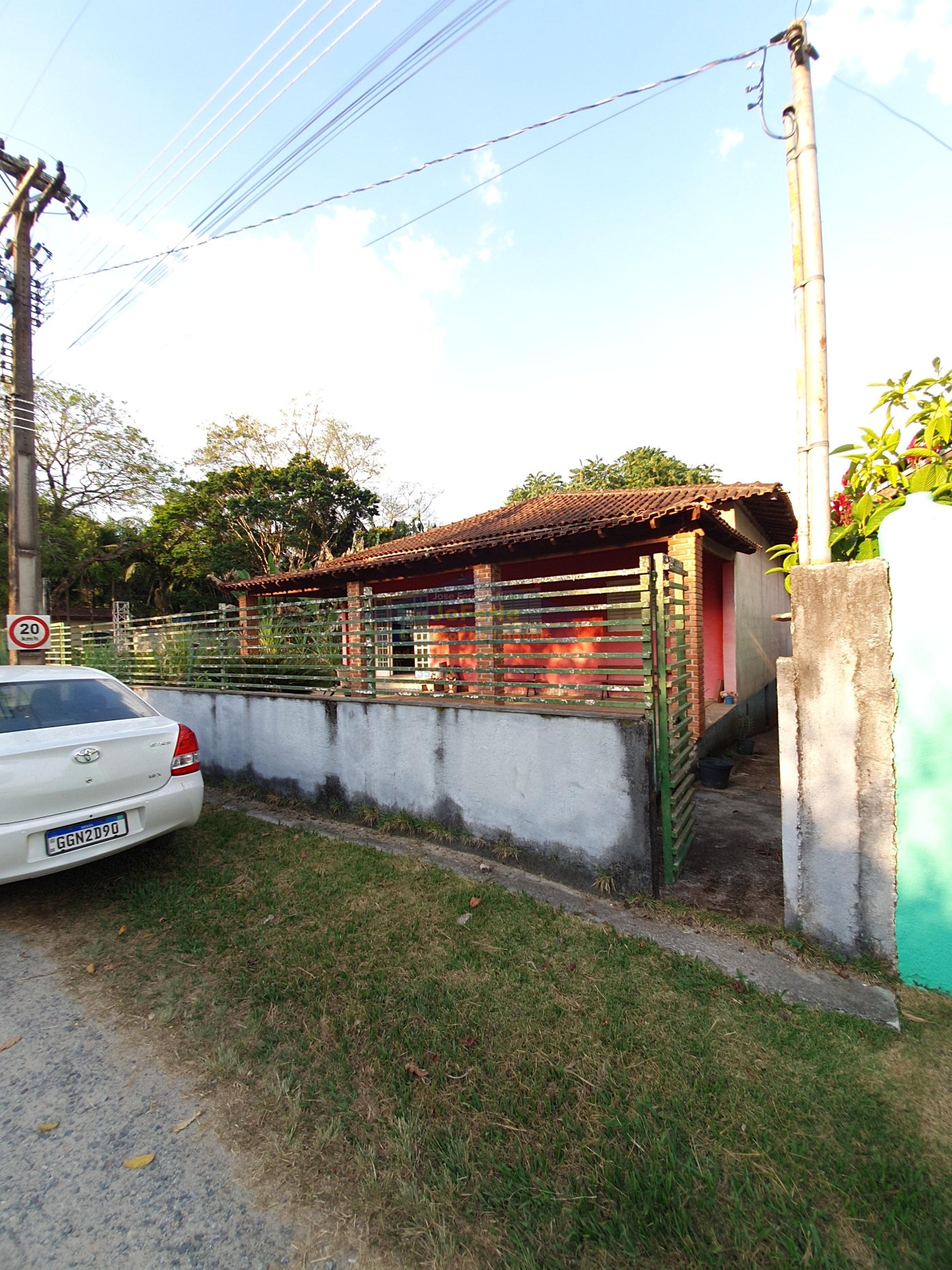 Chácara com casa de 3 quartos sitio dos amigos bairro souza lima, Poços de Caldas