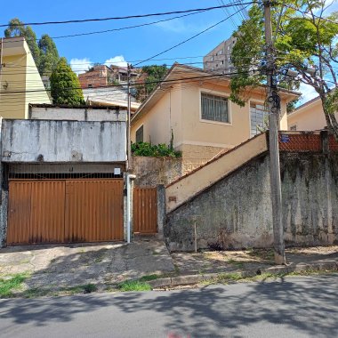 Casa 3 quartos para Venda no bairro Jardim Santa Augusta em Poços de Caldas