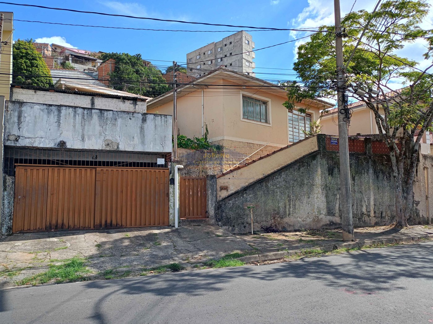 Casa 3 quartos para Venda no bairro Jardim Santa Augusta em Poços de Caldas